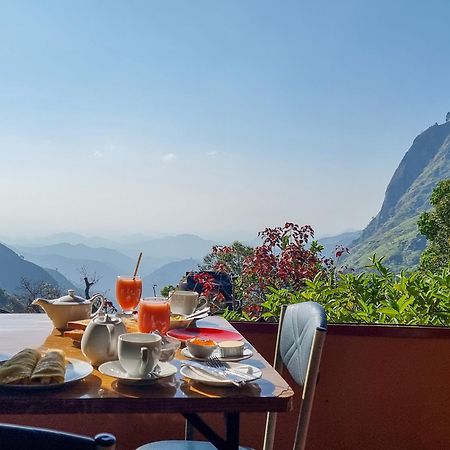 Hilltop Guest House Ella Bagian luar foto