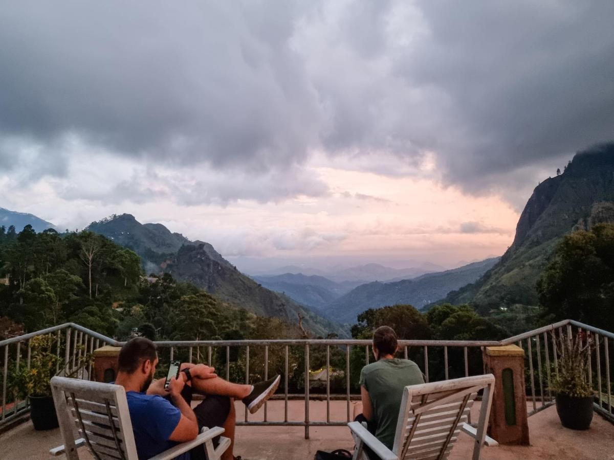 Hilltop Guest House Ella Bagian luar foto