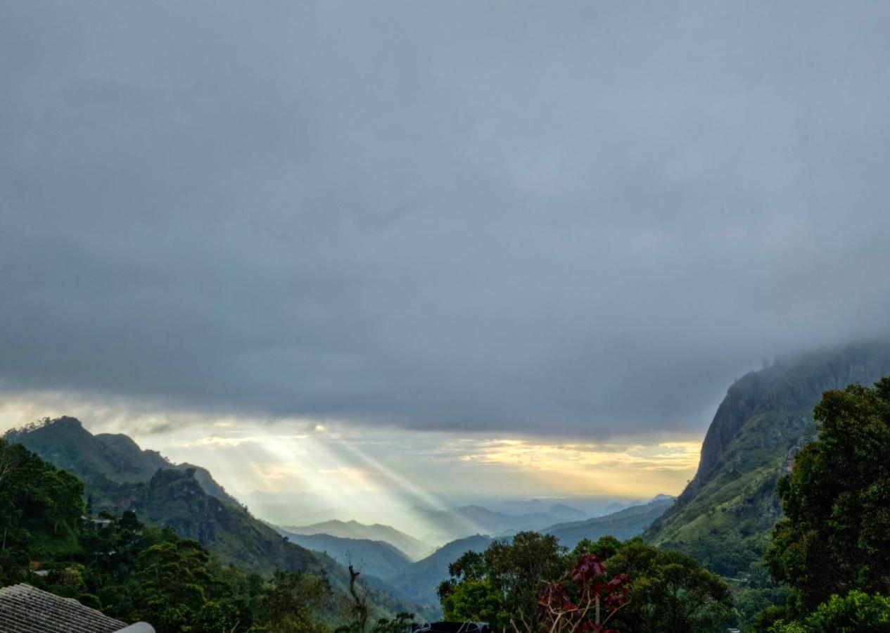 Hilltop Guest House Ella Bagian luar foto