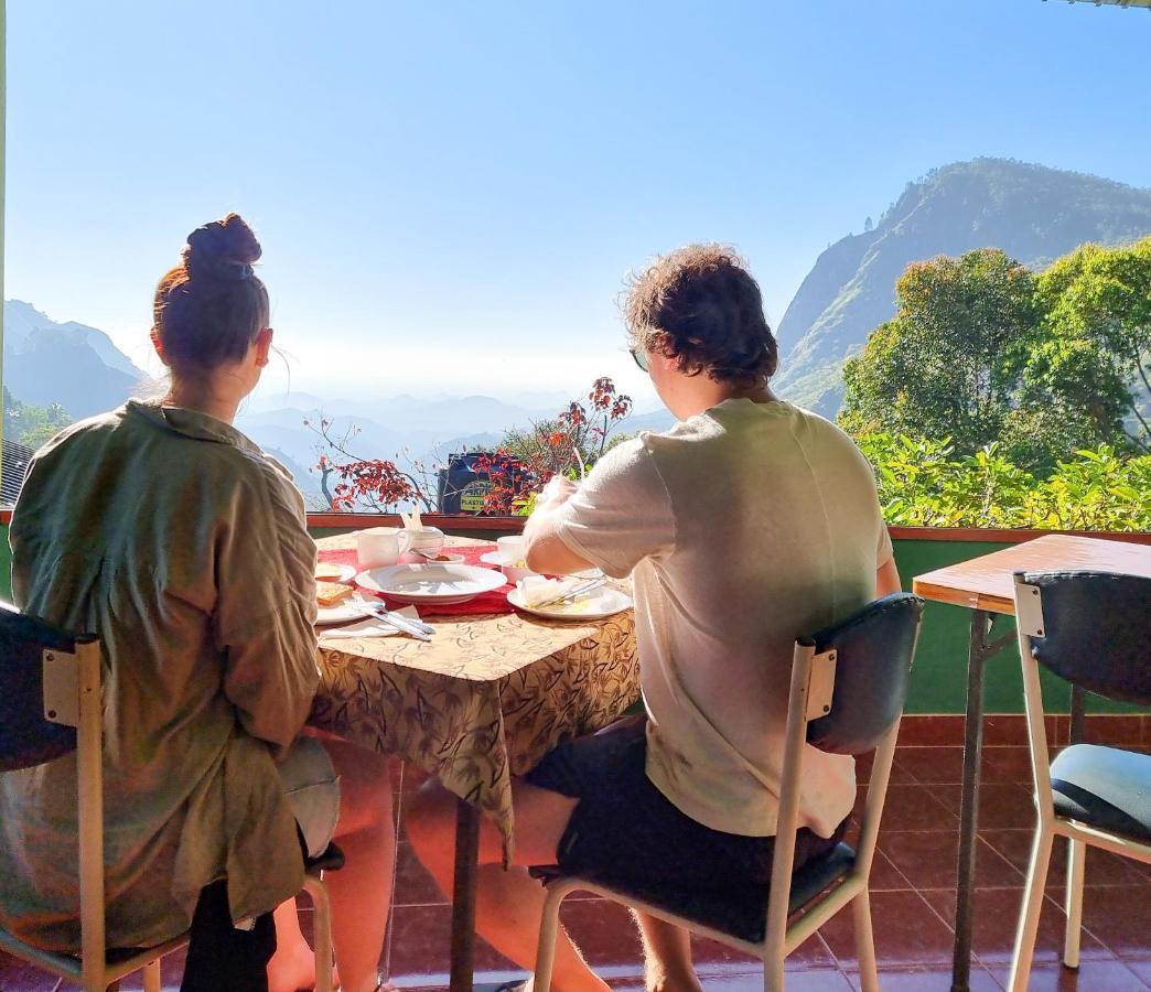 Hilltop Guest House Ella Bagian luar foto