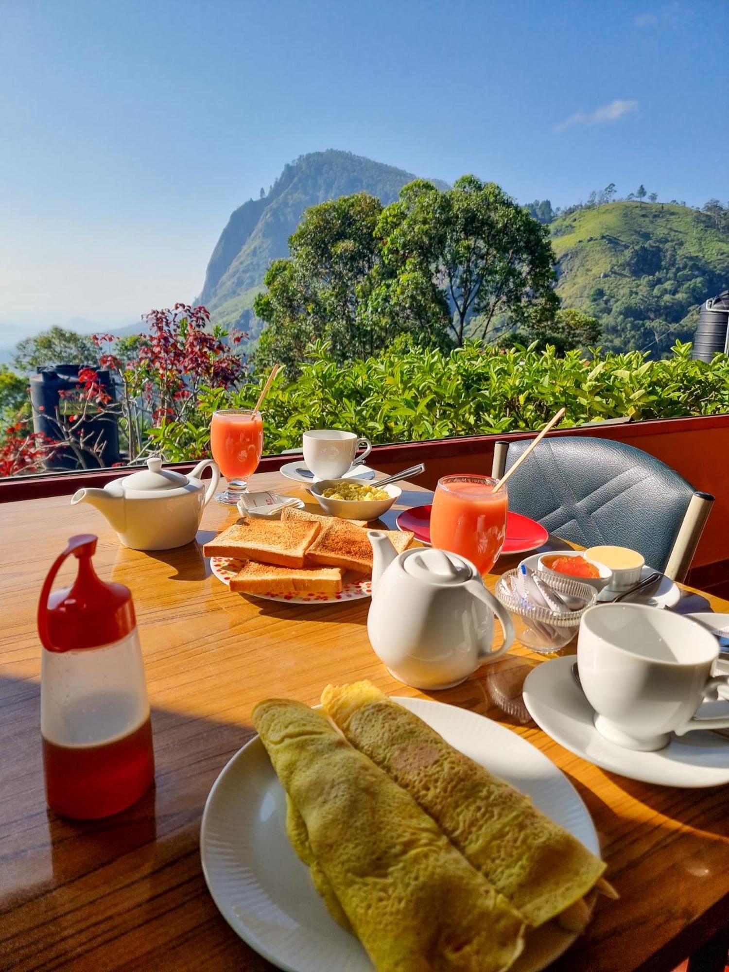 Hilltop Guest House Ella Bagian luar foto