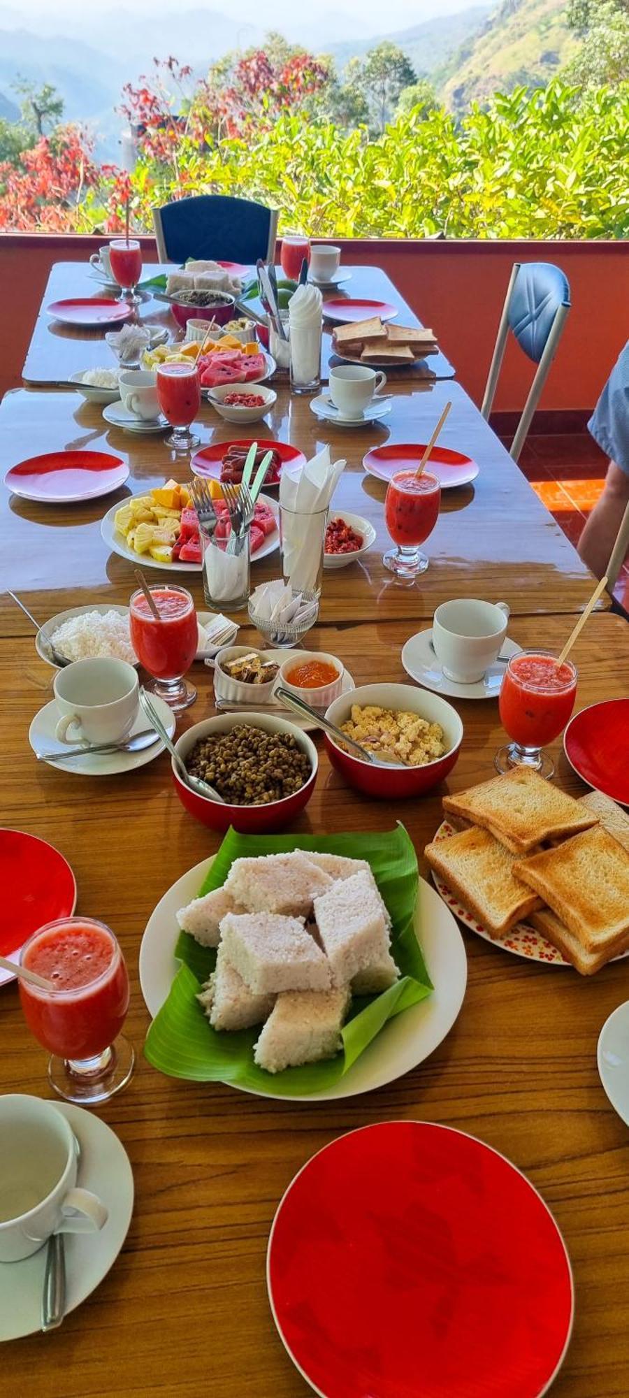 Hilltop Guest House Ella Bagian luar foto