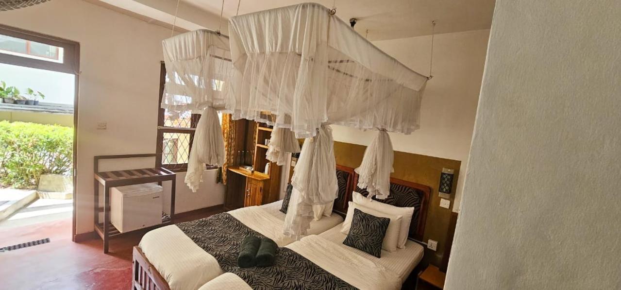Hilltop Guest House Ella Bagian luar foto