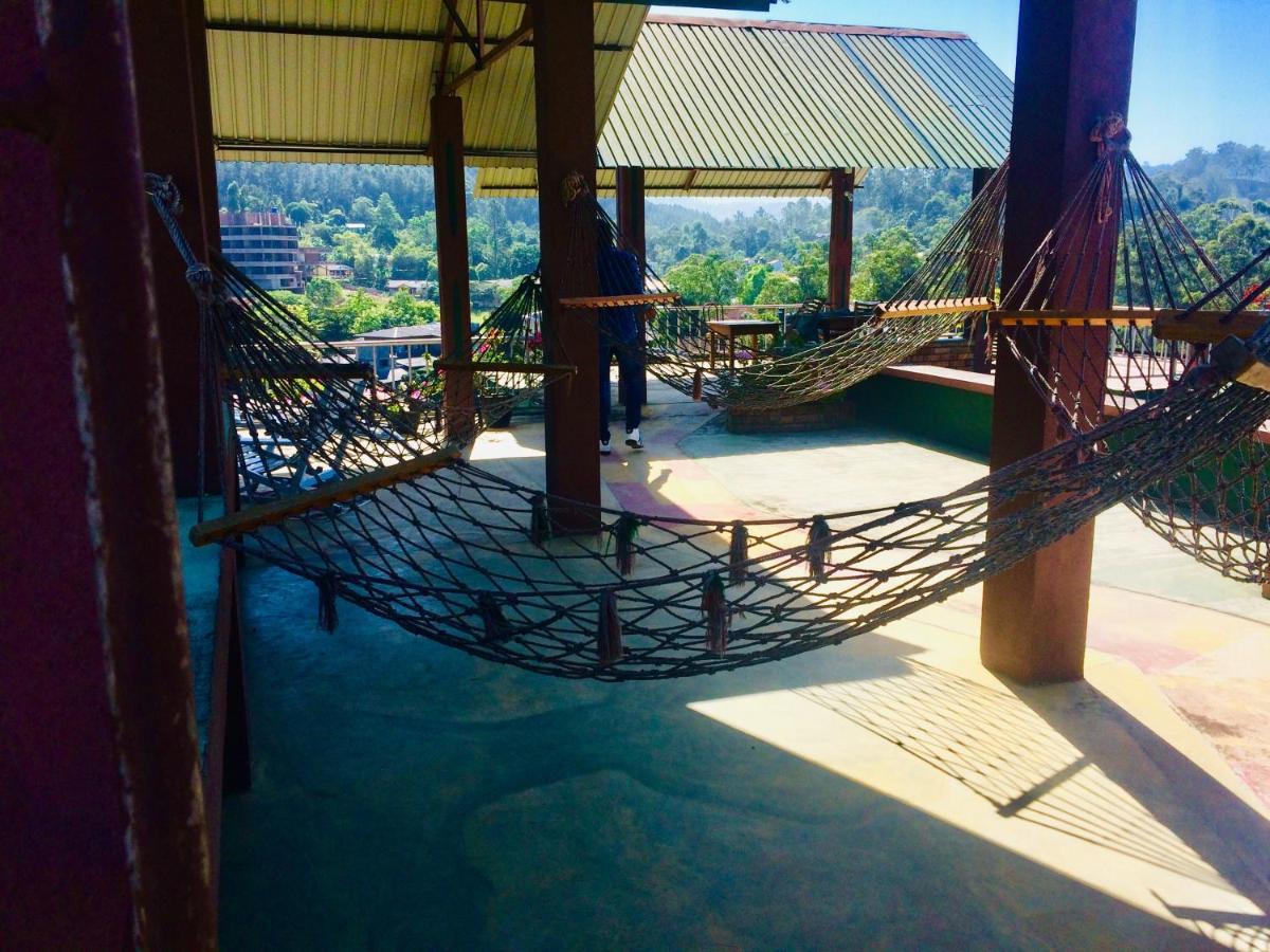 Hilltop Guest House Ella Bagian luar foto